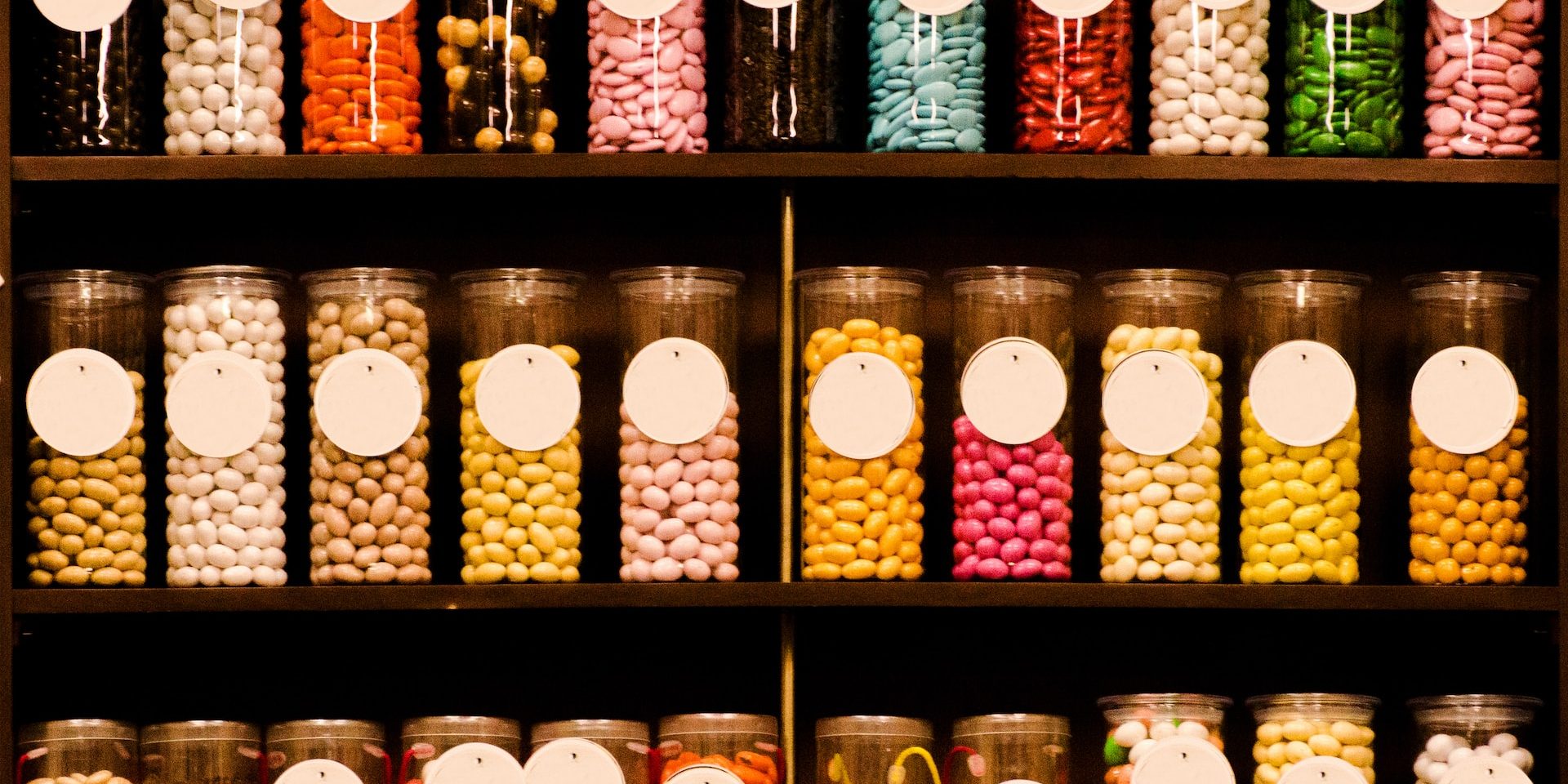 viktor-talashuk-BvFNArgW7EQ-unsplash krost shelving