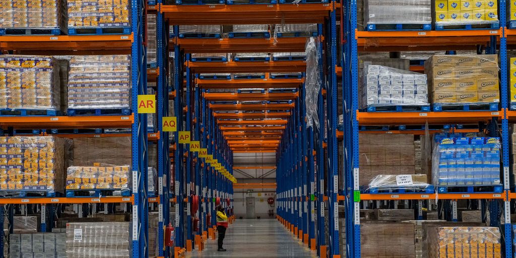 Krost-53 Pallet shuttle racking system in warehouse