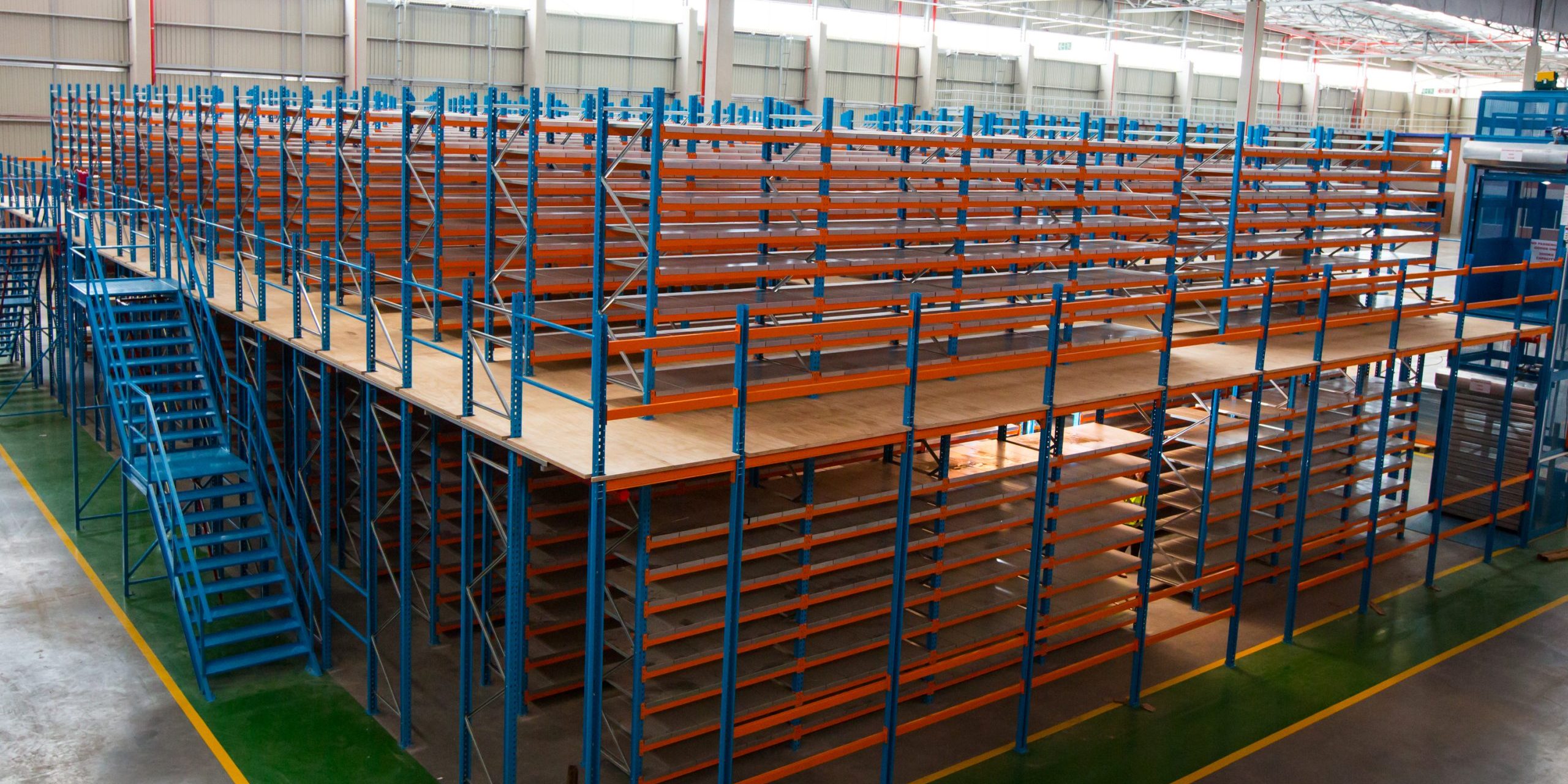 Krost-105 Rack supported mezzanine floor system installed in a warehouse