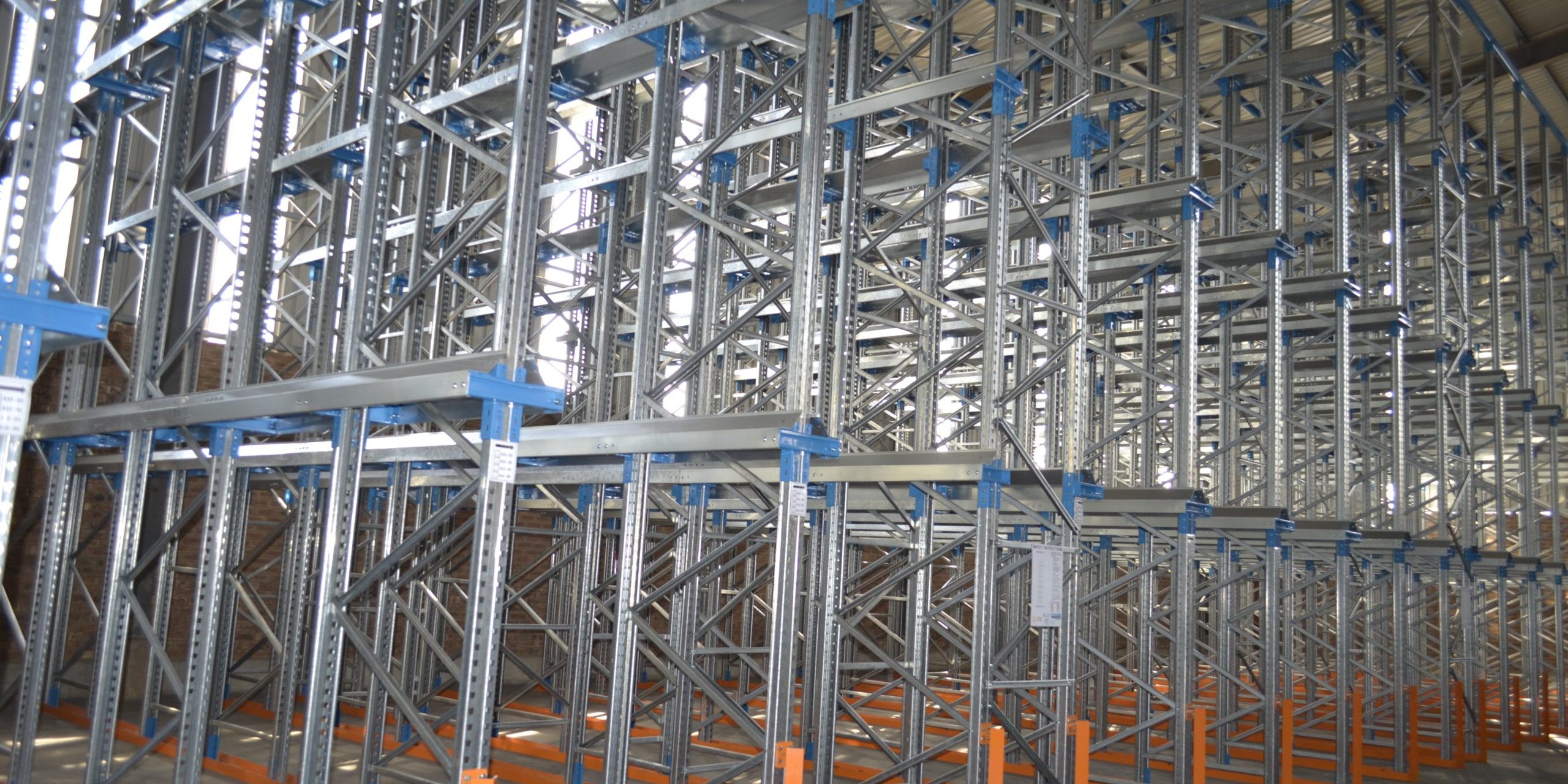 _DSC7149 Drive in racking in warehouse